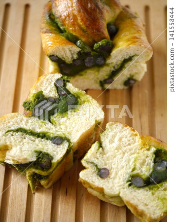 Matcha Kanoko Bread Matcha Kanoko Bread 141558444