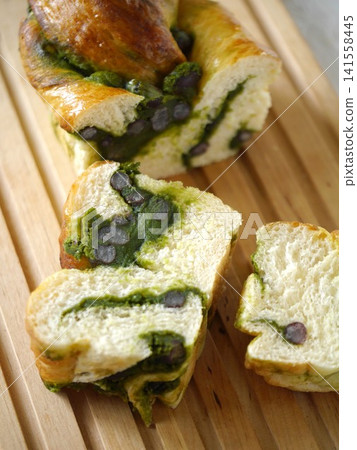 Matcha Kanoko Bread Matcha Kanoko Bread 141558445