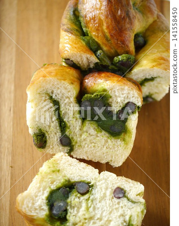 Matcha Kanoko Bread Matcha Kanoko Bread 141558450