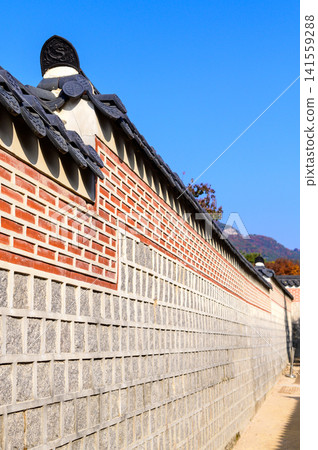 The beautiful scenery of Gyeongbokgung Palace in Seoul The beautiful scenery of Gyeongbokgung Palace in Seoul 141559288