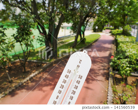 超過35℃的極端高溫影像 超過35℃的極端高溫影像 141560539