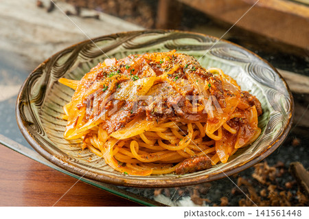 Pasta with slow-cooked meat ragu Pasta with slow-cooked meat ragu 141561448