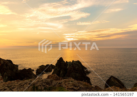 Summer sunset over the Sea of Japan in Sado Summer sunset over the Sea of Japan in Sado 141565197