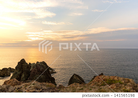 Summer sunset over the Sea of Japan in Sado Summer sunset over the Sea of Japan in Sado 141565198