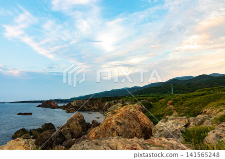 A summer evening view of the sea in Sado (from Ogawa, Sado City, towards Tassha). A summer evening view of the sea in Sado (from Ogawa, Sado City, towards Tassha). 141565248