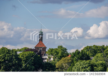 Hamburg city and the elbe river in Germany Hamburg city and the elbe river in Germany 141568904
