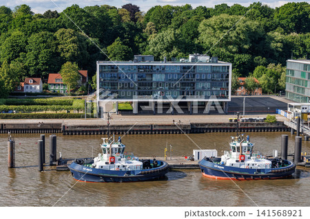 Hamburg city and the elbe river in Germany Hamburg city and the elbe river in Germany 141568921
