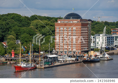 Hamburg city and the elbe river in Germany Hamburg city and the elbe river in Germany 141568946
