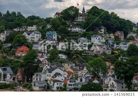 hamburg city and the elbe river hamburg city and the elbe river 141569015