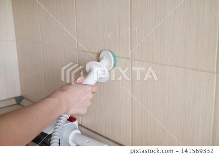 Achieve Efficient and Thorough Cleaning with Power Scrubber in Your Modern Kitchen Space Achieve Efficient and Thorough Cleaning with Power Scrubber in Your Modern Kitchen Space 141569332