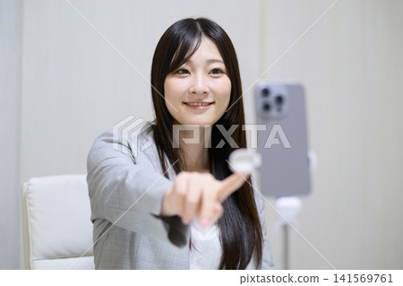 日本女子進行直播 日本女子進行直播 141569761