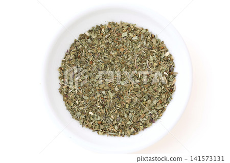 Basil powder Basil powder 141573131