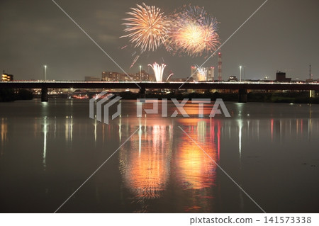 The Kano River Fireworks Festival reflected on the surface of the Kano River The Kano River Fireworks Festival reflected on the surface of the Kano River 141573338