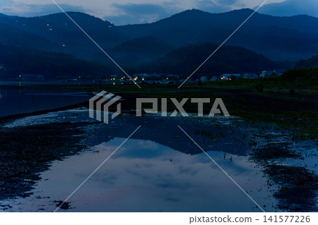 黃昏的山中湖 黃昏的山中湖 141577226