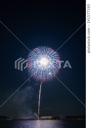 Large, spectacular fireworks light up the night sky at the Gamagori Fireworks Festival. Large, spectacular fireworks light up the night sky at the Gamagori Fireworks Festival. 141577293