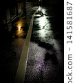 night road after rain 141581687