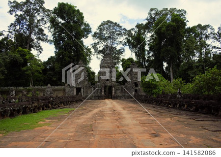 Entrance to the Preah Khan Temple in Cambodia Entrance to the Preah Khan Temple in Cambodia 141582086