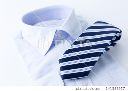 藍色軍團領帶與禮服襯衫 藍色軍團領帶與禮服襯衫 141583657