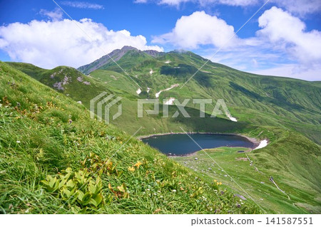 Chokai和Toriumi湖 Chokai和Toriumi湖 141587551