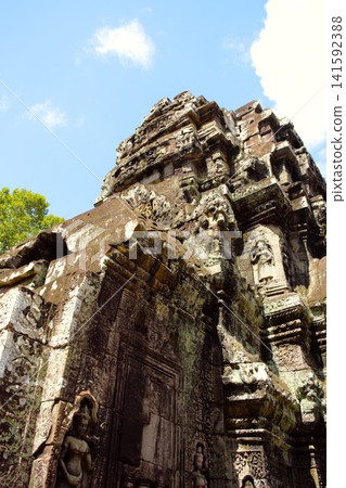 Ancient reliefs and stone architecture of Ta Som Temple Ancient reliefs and stone architecture of Ta Som Temple 141592388