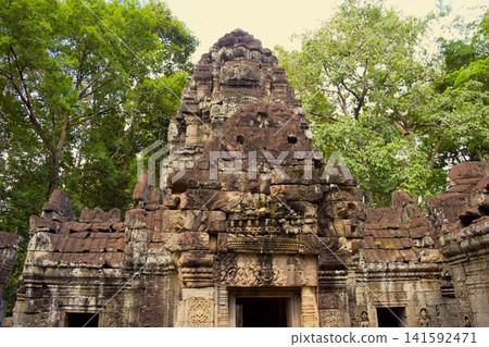 Ancient stone architecture of the Ta Som Temple ruins Ancient stone architecture of the Ta Som Temple ruins 141592471