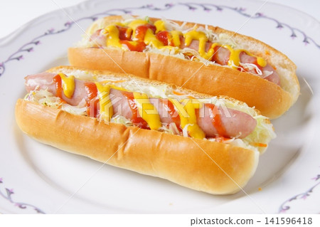 Delicious hot dog Delicious hot dog 141596418