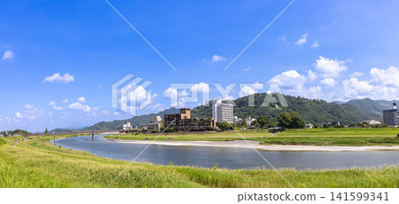The scenery of Harazuru Onsen and the Chikugo River in Asakura City, Fukuoka Prefecture. The scenery of Harazuru Onsen and the Chikugo River in Asakura City, Fukuoka Prefecture. 141599341