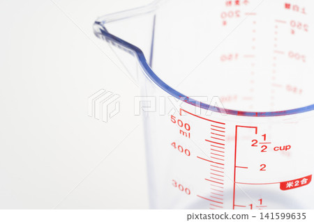 Close-up of a 500ml measuring cup Close-up of a 500ml measuring cup 141599635