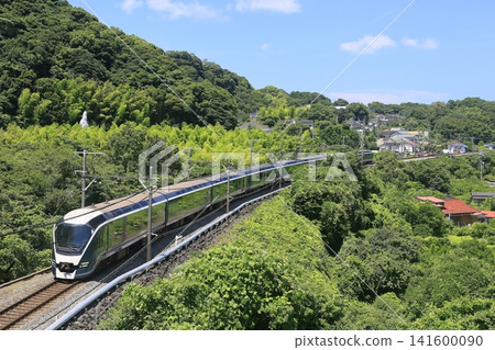 伊豆急行線運行的「Saphir Odoriko」號列車 伊豆急行線運行的「Saphir Odoriko」號列車 141600090