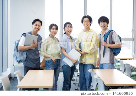 大學生肖像。攝影協助:東京電子電波學園學院 大學生肖像。攝影協助:東京電子電波學園學院 141600930