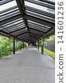 Roofed walkway 141601236