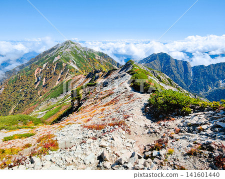 秋季攀登哈里諾基山和蓮華山(哈里諾基山至蓮華山) 秋季攀登哈里諾基山和蓮華山(哈里諾基山至蓮華山) 141601440