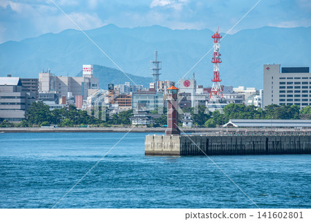 香川縣：從海上眺望高松市中心。 141602801