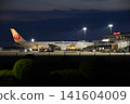 JAL Boeing 767 passenger aircraft during an overnight stay at Izumo Enmusubi Airport: Izumo City, Shimane Prefecture (sunny) 141604009