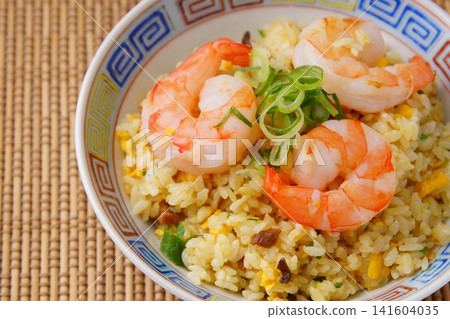 Shrimp fried rice Shrimp fried rice 141604035
