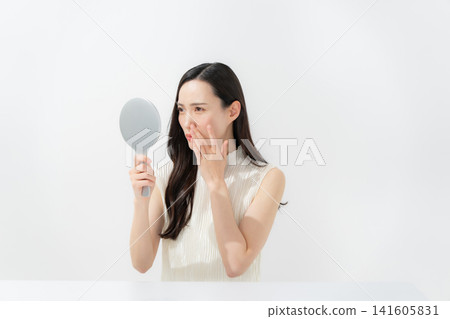 皮膚問題 皮膚護理 皮膚問題 皮膚護理 141605831
