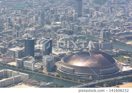 Aerial view of Momochihama and Mizuho PayPay Dome Fukuoka in Fukuoka City, Fukuoka Prefecture. Aerial view of Momochihama and Mizuho PayPay Dome Fukuoka in Fukuoka City, Fukuoka Prefecture. 141606232