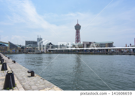 福岡縣博多港：從博多海灣廣場和博多港塔眺望港口景色 141606659