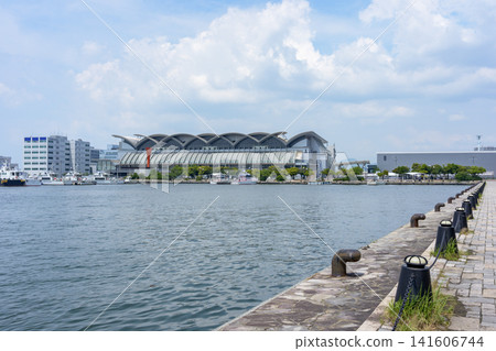 Marine Messe Fukuoka as seen from Bayside Place Hakata at Hakata Wharf, Fukuoka Prefecture. Marine Messe Fukuoka as seen from Bayside Place Hakata at Hakata Wharf, Fukuoka Prefecture. 141606744