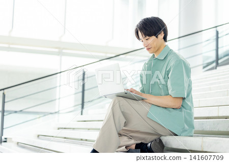 大學生 141607709