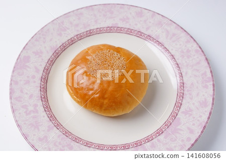 Anpan (sweet bean paste bun) Anpan (sweet bean paste bun) 141608056