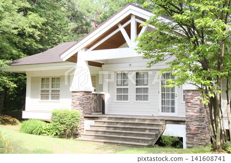 度假小屋外觀,四周環繞著自然美景 度假小屋外觀,四周環繞著自然美景 141608741