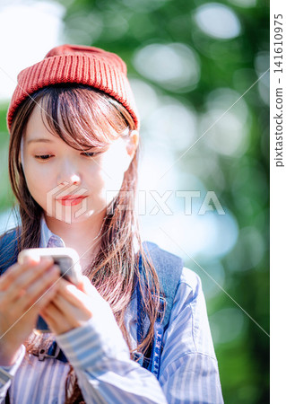 Woman to climb Woman to climb 141610975