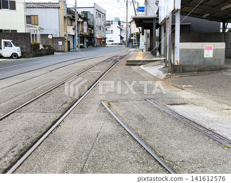 土佐電氣鐵道：從伊野站分岔出來的鐵路線。 141612576