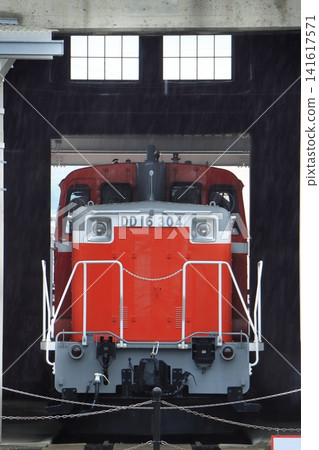 DD16型柴油機車（304號）改裝用作除雪機。 141617571