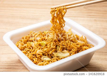 Cup fried noodles Cup fried noodles 141620918