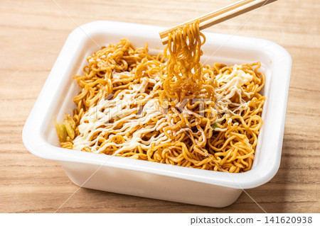 Cup fried noodles 141620938