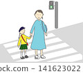 一位母親帶著孩子安全地穿過人行道。 141623022