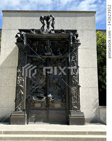 羅丹的《地獄之門》 羅丹的《地獄之門》 141623912