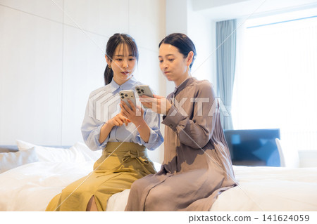 父母和孩子旅行 141624059